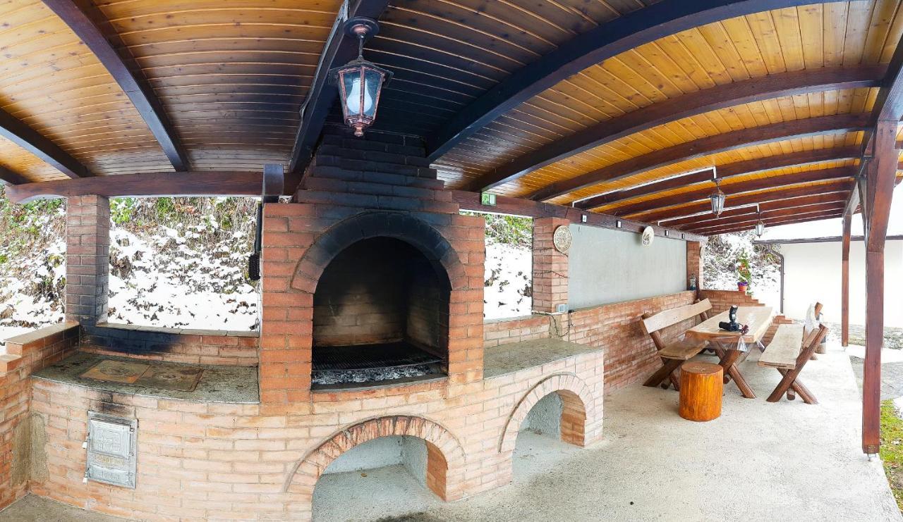 Pensiunea Tudor Breaza Buitenkant foto